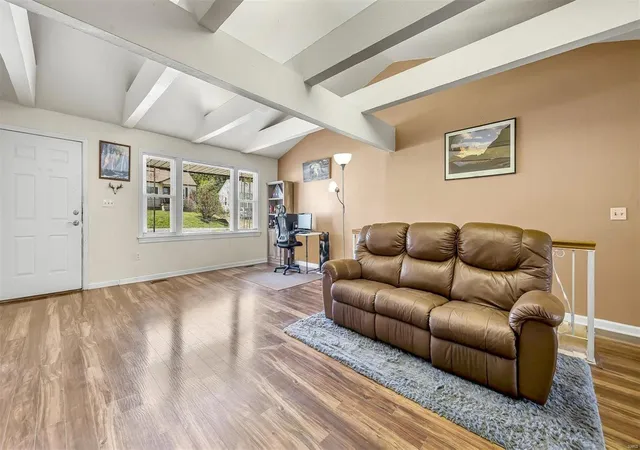 Photo 3 of Single Family Residence at 126 Diekamp Ln, Saint Charles, MO 63303 | MLS# MIS24053074 | | Sold on 2024-12-31