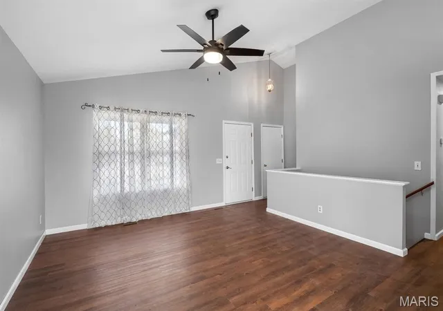 Photo 3 of Single Family Residence at 111 Aspencade Cir, Saint Peters, MO 63376 | MLS# MIS24053858 | | Sold on 2025-07-08