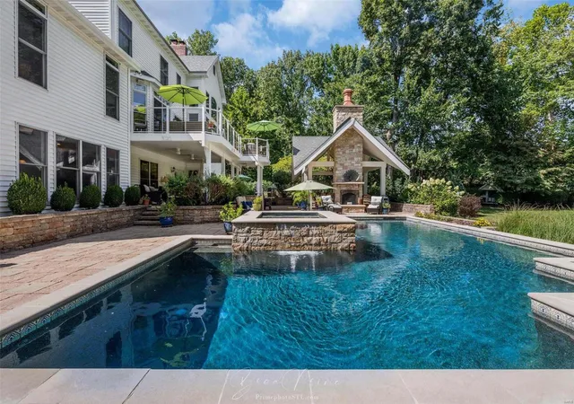 Photo 2 of Single Family Residence at 13014 Tapawingo Pl, Saint Louis, MO 63127 | MLS# MIS24054166 | | Sold on 2024-10-10