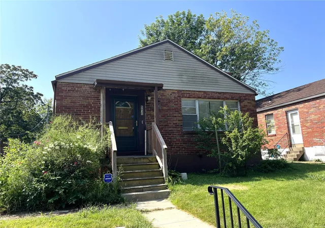 Photo 1 of Single Family Residence at 6830 Melrose Ave, Saint Louis, MO 63130 | MLS# MIS24054191 | | Sold on 2024-12-31