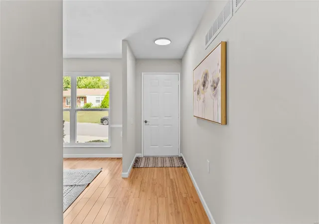 Photo 1 of Single Family Residence at 2817 Essex St, Saint Charles, MO 63301 | MLS# MIS24055249 |  | Sold on 2024-10-11