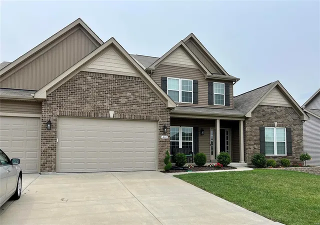 Photo 1 of Single Family Residence at 410 Mason Creek Dr, Lake Saint Louis, MO 63367 | MLS# MIS24055257 | | Sold on 2025-01-13