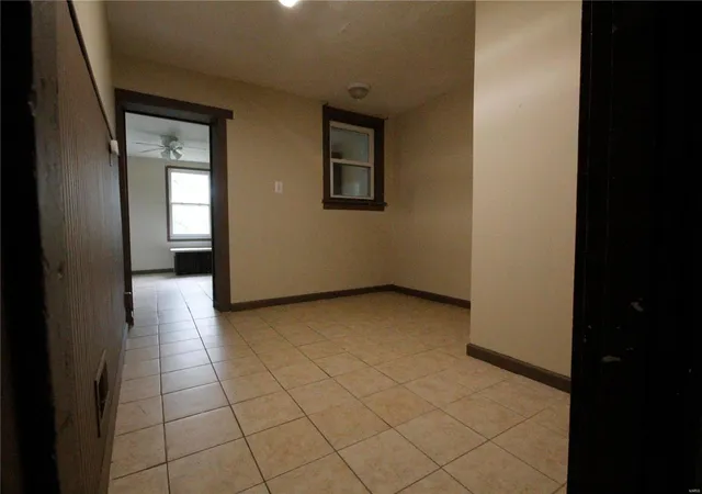 Photo 2 of Single Family Residence at 4610 Leona St, Saint Louis, MO 63116 | MLS# MIS24055273 | | Sold on 2025-04-15