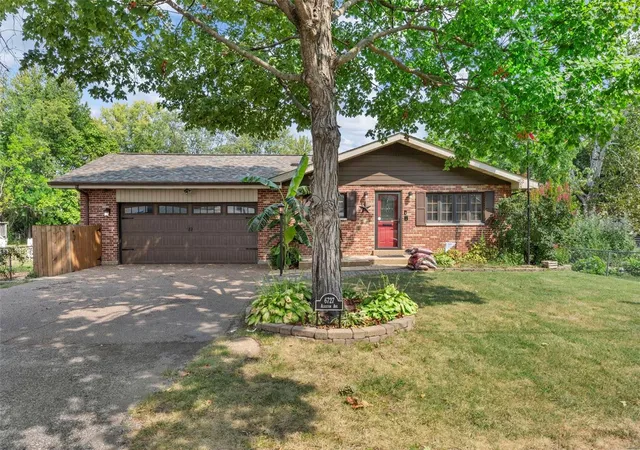 Photo 1 of Single Family Residence at 6727 Aliceton Ave, Saint Louis, MO 63123 | MLS# MIS24055278 |  | Sold on 2024-10-07