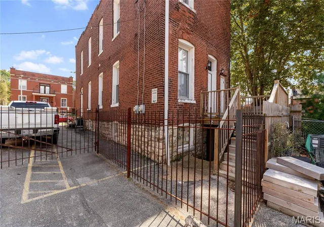 Photo 2 of Multi Family at 2925 Missouri Ave, Saint Louis, MO 63118 | MLS# MIS24055467 |  | Sold on 2026-05-11