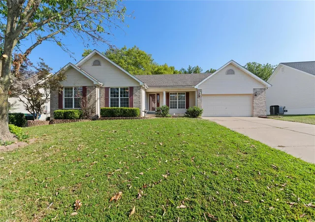 Photo 1 of Single Family Residence at 3420 Clearfield Ln, Saint Charles, MO 63303 | MLS# MIS24055555 | | Sold on 2024-10-07