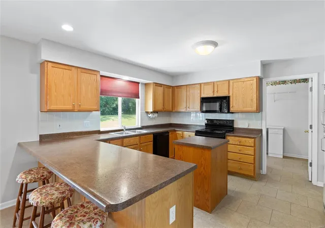 Photo 3 of Single Family Residence at 3420 Clearfield Ln, Saint Charles, MO 63303 | MLS# MIS24055555 | | Sold on 2024-10-07