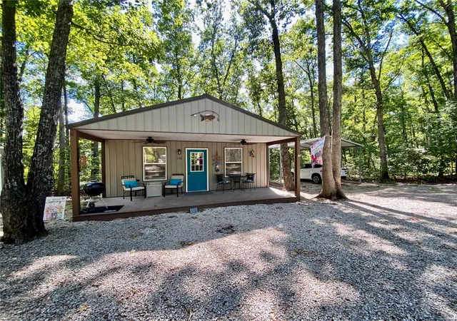 Photo 1 of Single Family Residence at 134 Skyline Dr, New Florence, MO 63363 | MLS# MIS24055677 | | Sold on 2024-10-08