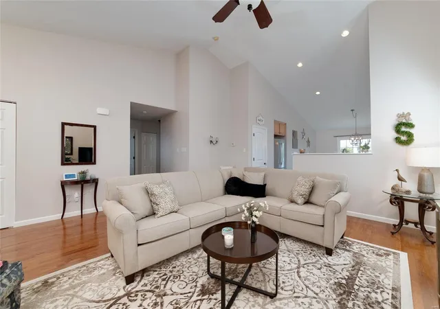 Photo 3 of Single Family Residence at 1734 Briarmanor Dr, Lake Saint Louis, MO 63367 | MLS# MIS24056093 | | Sold on 2024-10-15