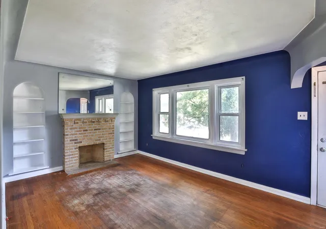 Photo 4 of Single Family Residence at 1298 Reavis Barracks Rd, Saint Louis, MO 63125 | MLS# MIS24056255 |  | Sold on 2024-10-09
