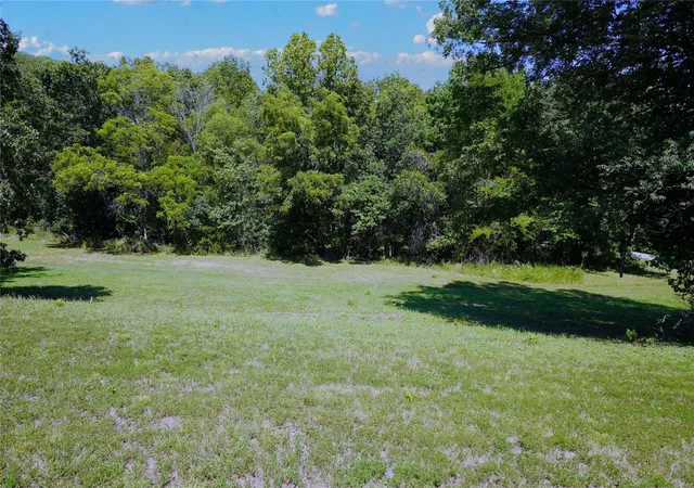 Photo 4 of Land at 0 Black Forest Dr East, Hermann, MO 65041 | MLS# MIS24056930 | | Sold on 2025-01-10