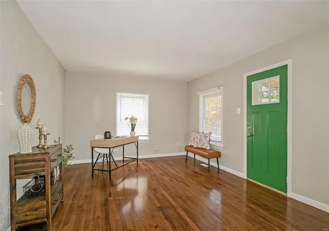 Photo 3 of Single Family Residence at 8506 Philo Ave, Saint Louis, MO 63123 | MLS# MIS24057665 | | Sold on 2025-05-22
