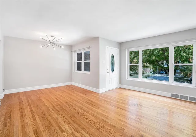 Photo 4 of Single Family Residence at 1241 Selma Ave, Saint Louis, MO 63119 | MLS# MIS24058136 |  | Sold on 2024-10-11