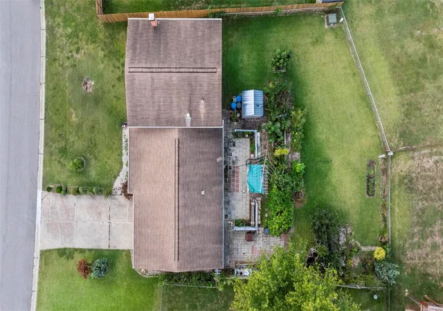 Photo 4 of Single Family Residence at 23 Elmdale Ln, Saint Peters, MO 63376 | MLS# MIS24059020 |  | Sold on 2025-01-10