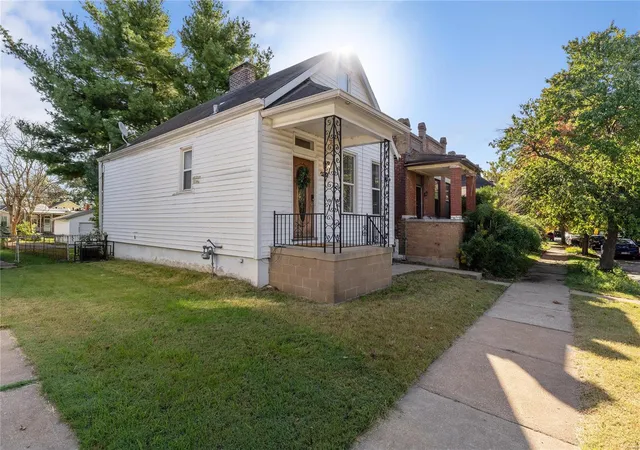Photo 2 of Single Family Residence at 4741 Milentz Ave, Saint Louis, MO 63116 | MLS# MIS24059567 |  | Sold on 2025-02-27