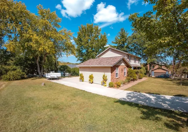 Photo 2 of Single Family Residence at 4575 Woodworth Ln, Saint Louis, MO 63128 | MLS# MIS24059684 |  | Sold on 2025-02-25