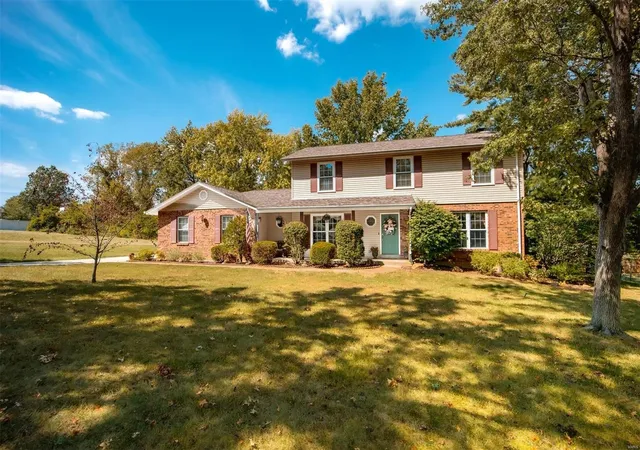 Photo 3 of Single Family Residence at 4575 Woodworth Ln, Saint Louis, MO 63128 | MLS# MIS24059684 |  | Sold on 2025-02-25