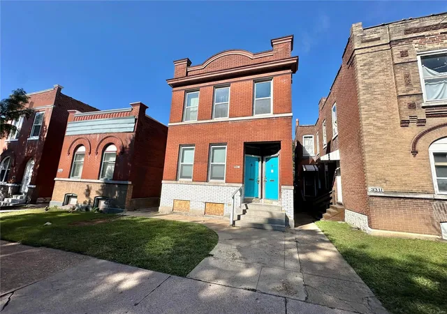 Multi Family at 3315 Minnesota Ave, Saint Louis, MO 63118 | MLS# MIS24059766 | | Sold on 2025-02-07