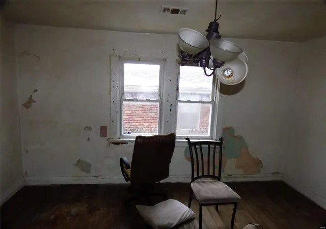 Photo 5 of Single Family Residence at 7705 W Bruno Ave, Saint Louis, MO 63117 | MLS# MIS24059768 | | Sold on 2025-06-30