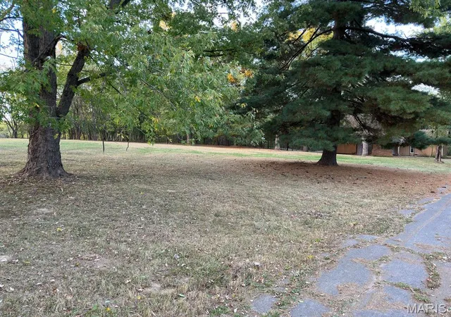 Photo 3 of Land at 13232 East Ln, Saint Louis, MO 63128 | MLS# MIS24060294 | | Sold on 2025-12-23