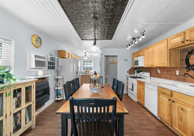 Photo 4 of Farm at 51301 Hwy Hh, Hannibal, MO 63401 | MLS# MIS24060417 |  | Sold on 2025-06-06
