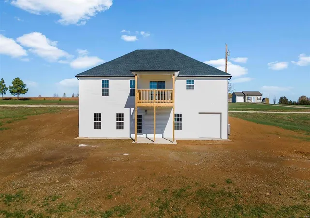 Photo 5 of Single Family Residence at 19572 Penstemon Ln, Marble Hill, MO 63764 | MLS# MIS24060746 | | Sold on 2025-04-30