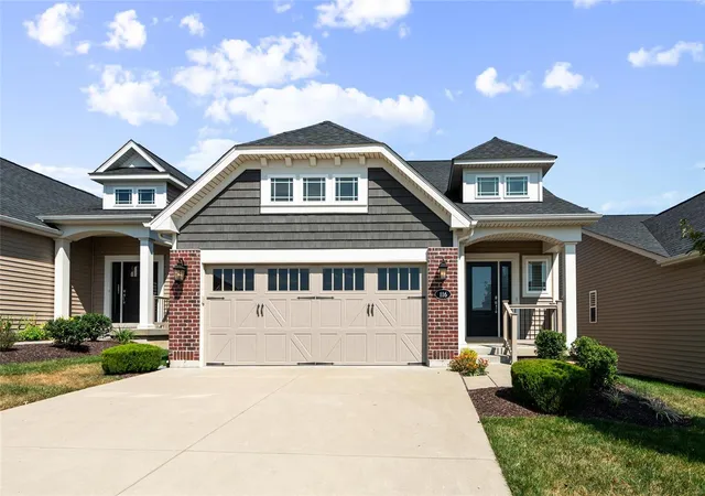 Photo 1 of Villa at 116 Oakleigh Park Ln, Saint Charles, MO 63303 | MLS# MIS24060774 |  | Sold on 2025-04-16
