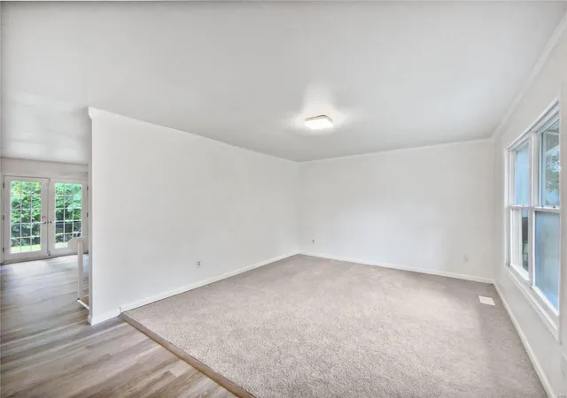 Photo 2 of Single Family Residence at 1517 Shadow Wood Dr, Saint Charles, MO 63303 | MLS# MIS24060823 |  | Sold on 2025-02-25