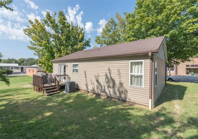 Photo 3 of Single Family Residence at 260 E Harbin Ave, Puxico, MO 63960 | MLS# MIS24061039 |  | Sold on 2025-01-21
