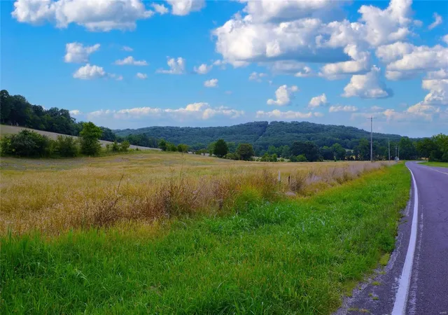 Photo 4 of Farm at 1851 Hwy 100, Hermann, MO 65041 | MLS# MIS24061201 | | Sold on 2025-05-19
