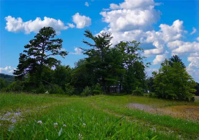 Photo 5 of Farm at 1851 Hwy 100, Hermann, MO 65041 | MLS# MIS24061201 | | Sold on 2025-05-19