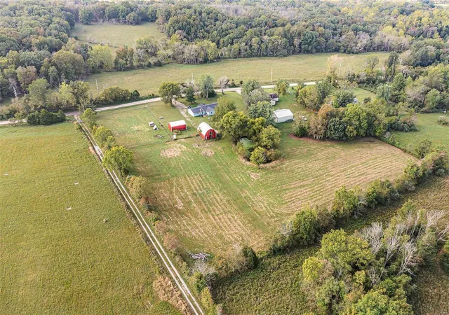 Photo 4 of Single Family Residence at 3615 Madison 217, Fredericktown, MO 63645 | MLS# MIS24061501 | | Sold on 2025-01-23