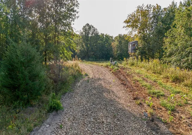 Photo 3 of Agriculture at 41071 Washington (Lot #12) Ln, Perry, MO 63462 | MLS# MIS24061646 | | Sold on 2025-04-04