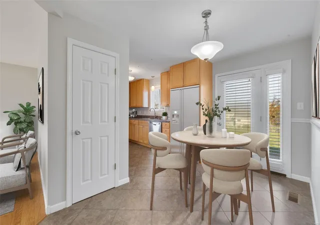 Photo 3 of Single Family Residence at 4451 Brooktop Ln, Saint Louis, MO 63128 | MLS# MIS24061674 | | Sold on 2025-02-18