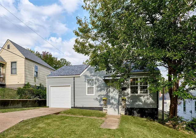 Photo 1 of Single Family Residence at 5729 Ramsey Dr, Saint Louis, MO 63136 | MLS# MIS24062922 |  | Sold on 2025-01-22