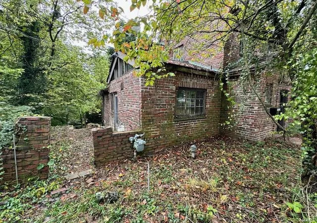 Photo 2 of Single Family Residence at 336 Lookout Dr, Saint Louis, MO 63137 | MLS# MIS24063058 | | Sold on 2025-02-19