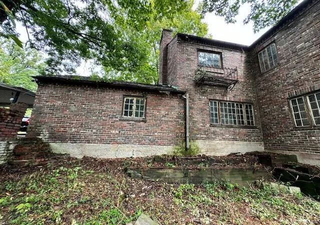 Photo 3 of Single Family Residence at 336 Lookout Dr, Saint Louis, MO 63137 | MLS# MIS24063058 | | Sold on 2025-02-19