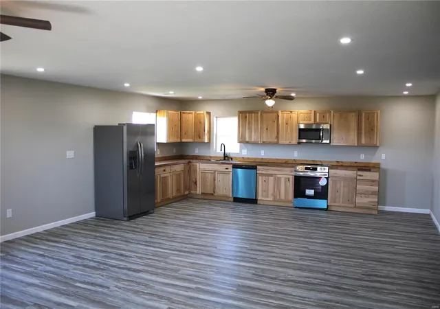 Photo 5 of Single Family Residence at 245 Private Road 2454, Huntsville, MO 65259 | MLS# MIS24063554 | | Sold on 2025-07-23