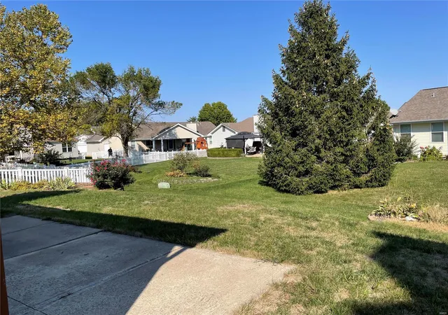 Photo 1 of Single Family Residence at 330 Thoroughbred Trl, Saint Peters, MO 63376 | MLS# MIS24063935 | | Sold on 2024-11-25