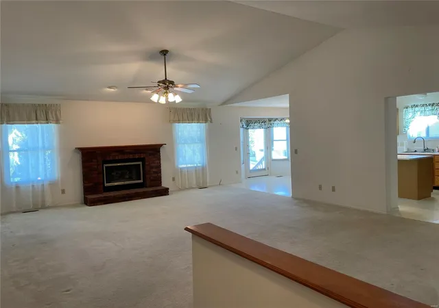 Photo 2 of Single Family Residence at 330 Thoroughbred Trl, Saint Peters, MO 63376 | MLS# MIS24063935 | | Sold on 2024-11-25