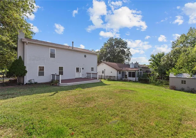 Photo 4 of Single Family Residence at 600 Sedan Park Ct, Saint Louis, MO 63125 | MLS# MIS24064100 | | Sold on 2025-01-14