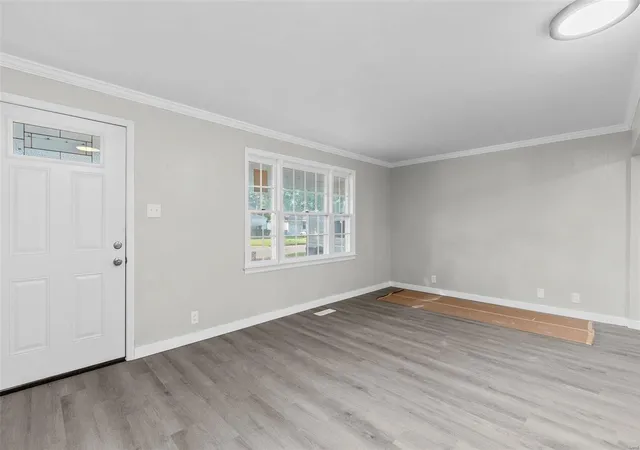 Photo 4 of Single Family Residence at 1229 Addison Dr, Saint Louis, MO 63137 | MLS# MIS24064317 | | Sold on 2025-01-08