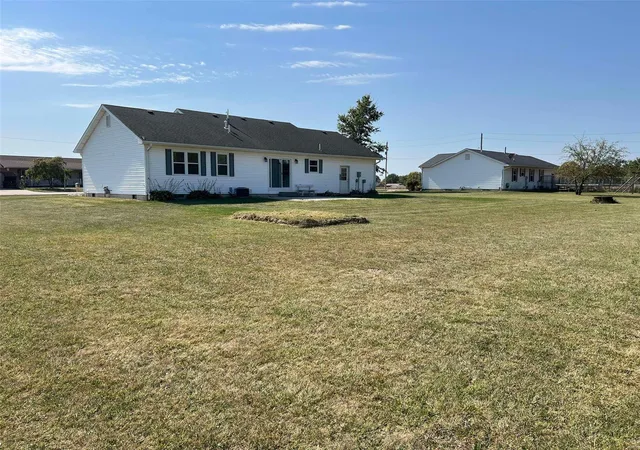 Photo 5 of Single Family Residence at 602 Mcgee Ln, Shelbina, MO 63468 | MLS# MIS24064662 |  | Sold on 2025-05-22