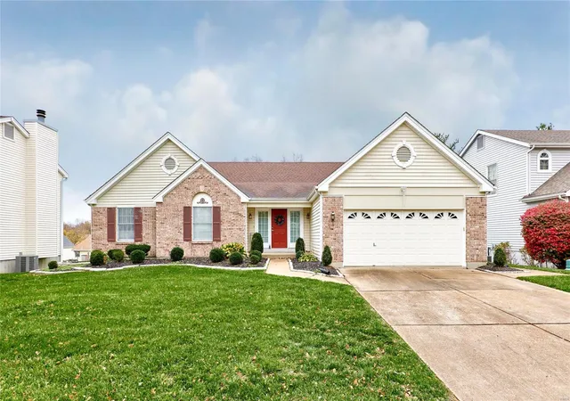 Single Family Residence at 4 Wheatmill Ct, Saint Charles, MO 63303 | MLS# MIS24064780 | | Sold on 2025-01-03