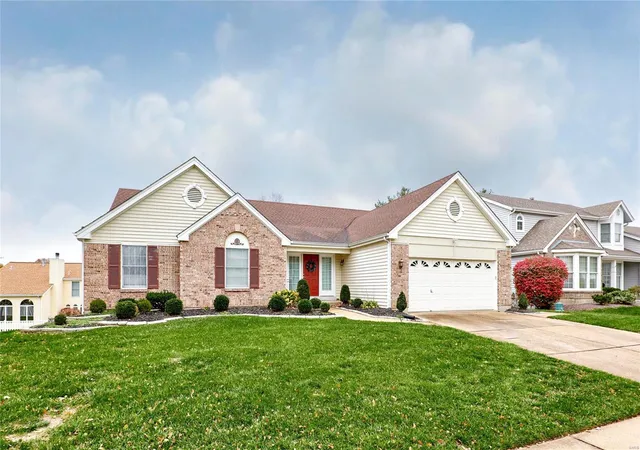 Photo 1 of Single Family Residence at 4 Wheatmill Ct, Saint Charles, MO 63303 | MLS# MIS24064780 | | Sold on 2025-01-03