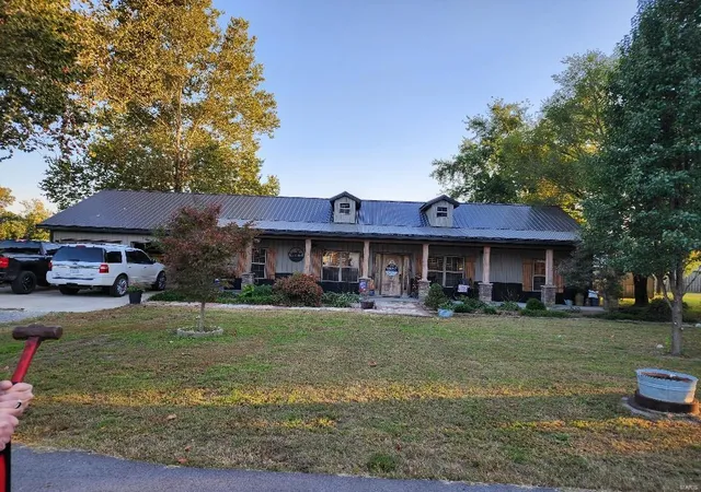 Photo 5 of Single Family Residence at 440 Judy Ave, Bernie, MO 63822 | MLS# MIS24064826 | | Sold on 2024-12-27