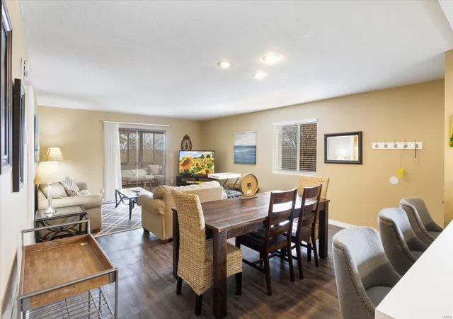 Photo 1 of Single Family Residence at 51 Ventura Dr #2B-421, Lake Ozark, MO 65049 | MLS# MIS24064901 | | Sold on 2025-04-14
