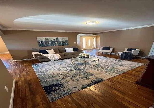 Photo 3 of Single Family Residence at 5109 Towne Centre, Saint Louis, MO 63128 | MLS# MIS24064939 | | Sold on 2025-03-24