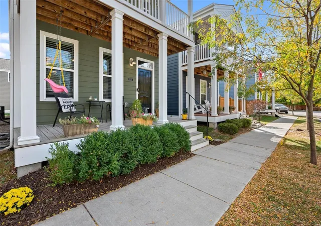 Photo 3 of Single Family Residence at 3225 Starkville St, Saint Charles, MO 63301 | MLS# MIS24065082 | | Sold on 2024-12-19