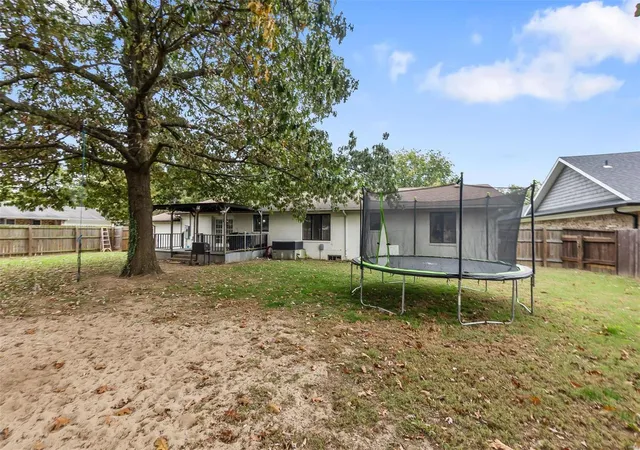 Photo 4 of Single Family Residence at 420 Medler St, Bernie, MO 63822 | MLS# MIS24065465 | | Sold on 2025-01-27